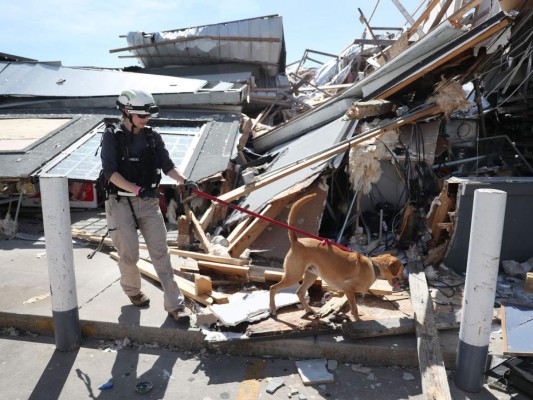 Dolor y devastación por el huracán Laura en el sur de EEUU (FOTOS)