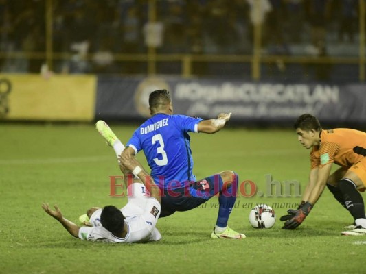 Lo que no se miró en TV: desesperación y regaños de Coito, el regreso de Choco y el apagón en El Salvador vs. Honduras