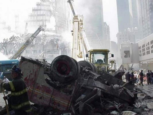 Ataque a Torres Gemelas: Los destrozos que quedaron en alrededores de la zona cero