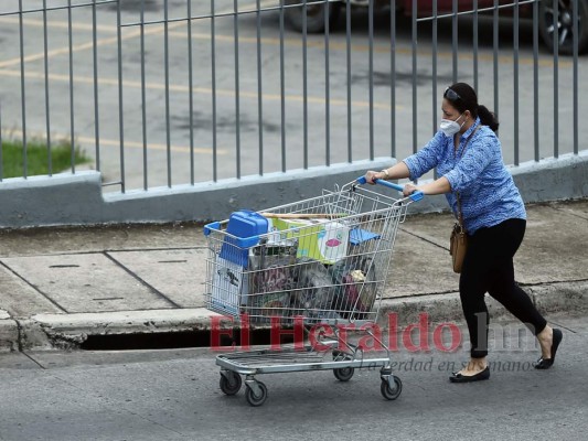 ¿Cuál es el protocolo que seguirán los malls para reiniciar actividades?  