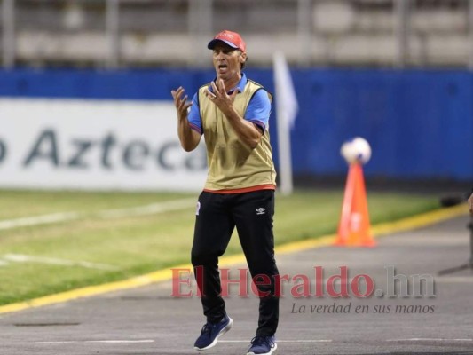 El abrazo entre Troglio y Vázquez y la bronca de Rubilio: las imágenes que dejó el Olimpia-Motagua