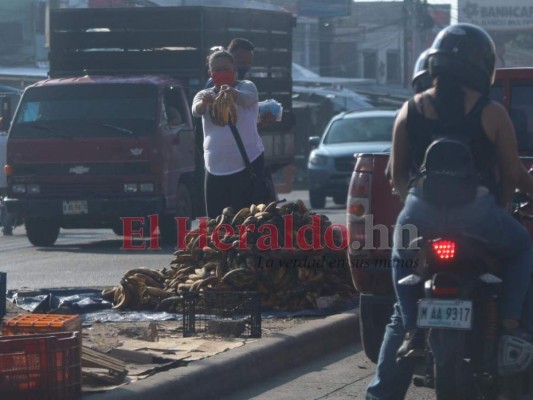 Con niños y mascarillas solo de adorno, así es la reapertura en bulevar del Norte