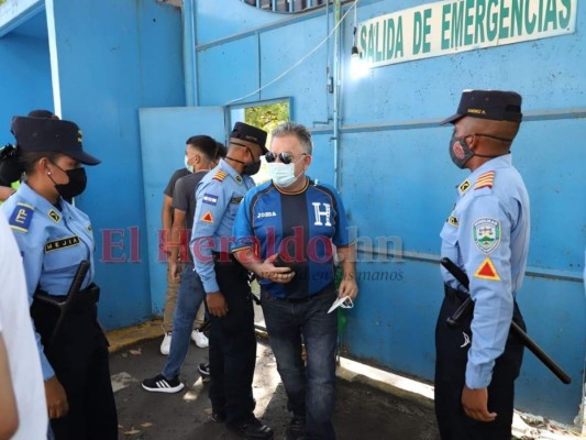 FOTOS: Ambientazo de la afición hondureña en el Olímpico de San Pedro Sula