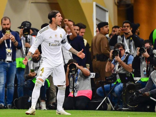 FOTOS: La eufórica celebración del Madrid tras ganar Supercopa de España