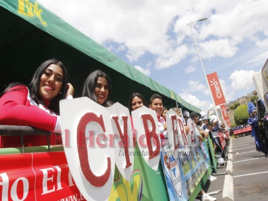 FOTOS: Dinámicas presentaciones de las bandas de guerra en concurso de EL HERALDO