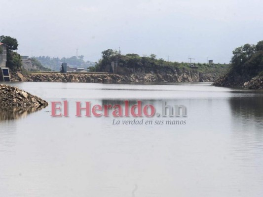 Aumenta nivel en represa Los Laureles tras lluvias: Un recorrido en fotos