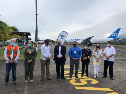 FOTOS: Así fue la llegada del primer vuelo de Air Europa al Golosón de La Ceiba