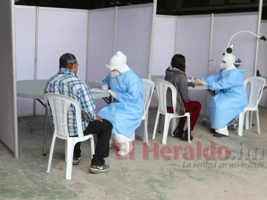 FOTOS: Abarrotado el centro de triaje del Infop a pocas horas de su inauguración