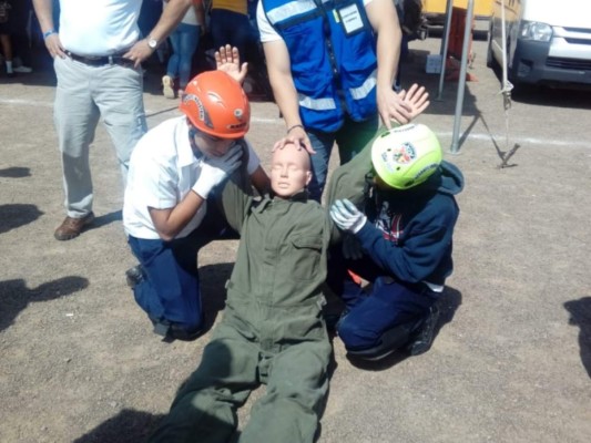 Fotos: Así fue el simulacro que se llevó a cabo en El Berrinche, después de 20 años del huracán Mitch