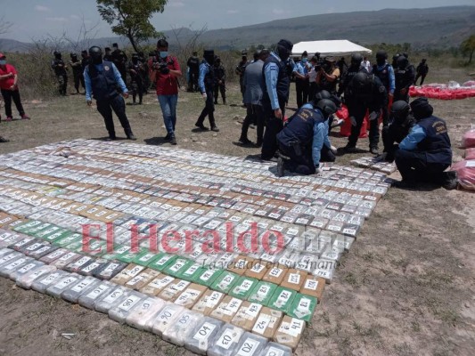 Incineran 2,392 kilos de clorhidrato de cocaína decomisados en Honduras   