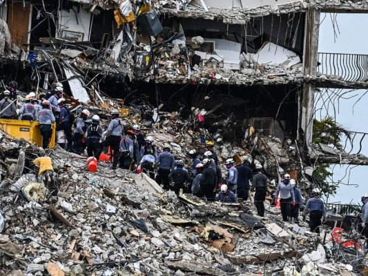 FOTOS: Sexto día de búsqueda de sobrevivientes tras colapso de edificio en Miami