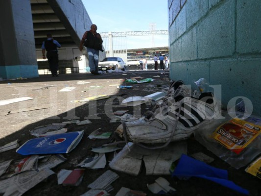 Las huellas de la mortal estampida en el estadio Nacional de Tegucigalpa