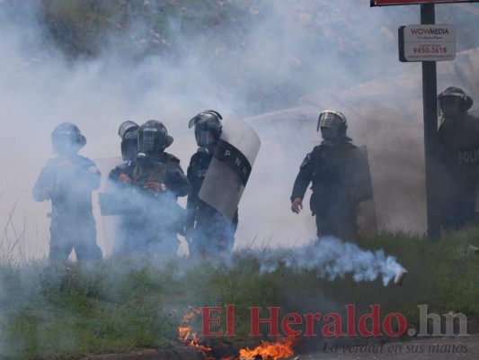 FOTOS: Así fue el violento enfrentamiento en el bulevar de las Fuerzas Armadas