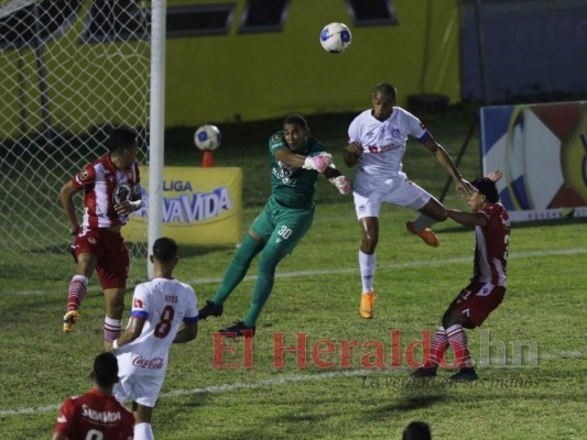 El enojo de Troglio y todo lo que no se vio del primer duelo entre Vida y Olimpia