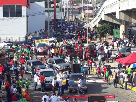 Día del Trabajador: Las imágenes más curiosas captadas en las marchas