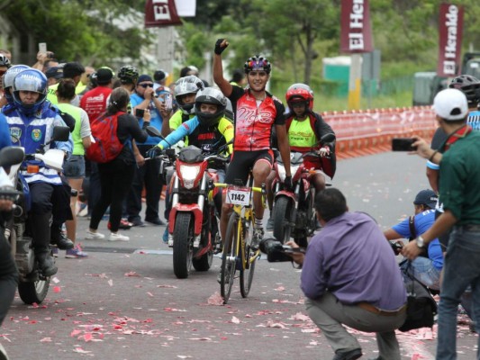 El color, ganadores, fuerzas vivas y curiosidades de la Sexta Vuelta Ciclística