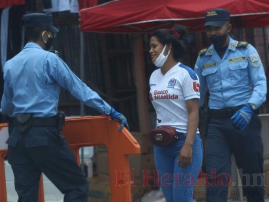 FOTOS: Con total indiferencia, personas incumplen uso de mascarillas