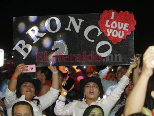 FOTOS: Bronco puso a bailar y a cantar a sus fans en Choluteca