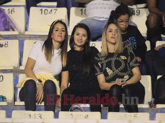 FOTOS: Presencia femenina en la jornada 8 de la Liga Nacional