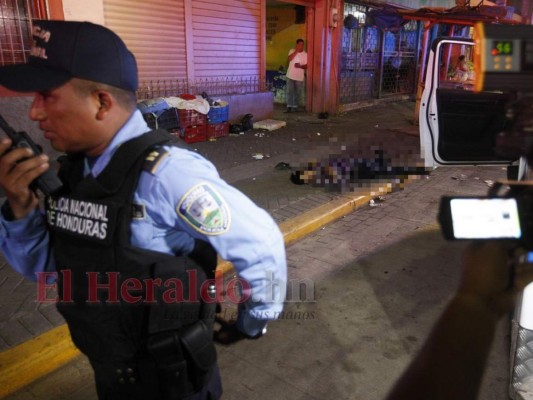 Fotos: Desgarradoras escenas deja masacre en el barrio El Guanacaste de Tegucigalpa