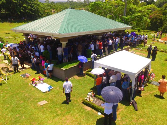 Así fue la despedida de Guillermo Anderson en La Ceiba