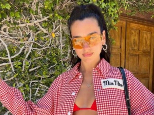 15 datos que no conocías de Dua Lipa, quien hoy cumple 26 años (FOTOS)