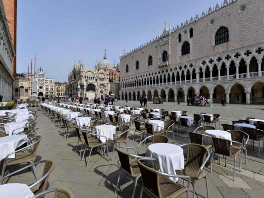 FOTOS: Italia desolada, sin turistas ni estudiantes por coronavirus