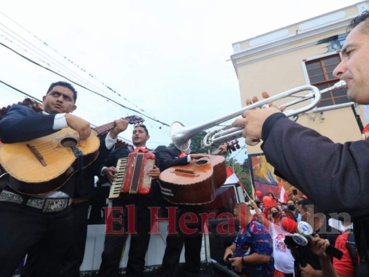 Entre consternación y llanto entierran a 'Paquito' Gaitán, alcalde de Cantarranas