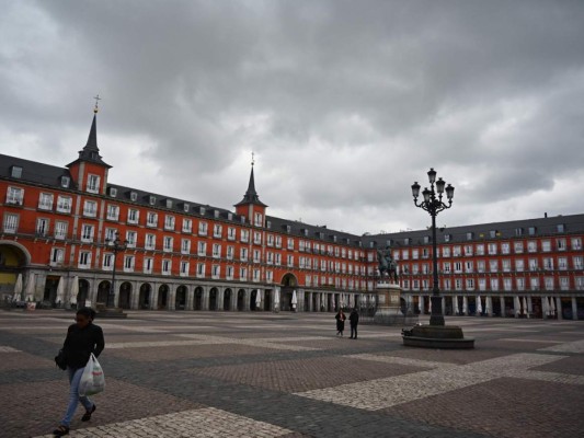 FOTOS: España continúa bajo el terror ante incremento de muertos por Covid-19