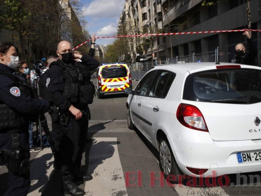 Las imágenes del tiroteo en París frente a un hospital que causó momentos de pánico