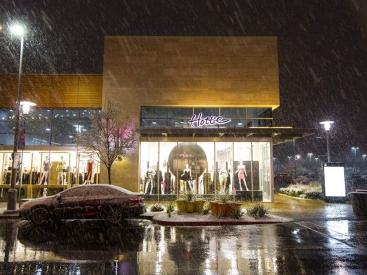 Cae nieve en Las Vegas por primera vez en una década