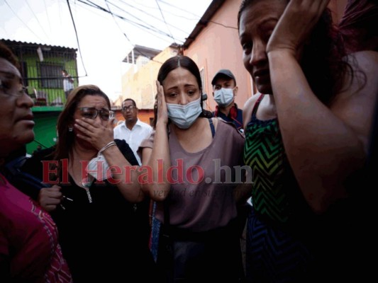 Drama, dolor y pérdidas materiales dejó incendio en la colonia Divanna (Fotos)