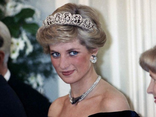 Maldiciones y sangre azul: los misterios que marcaron la vida de Lady Di