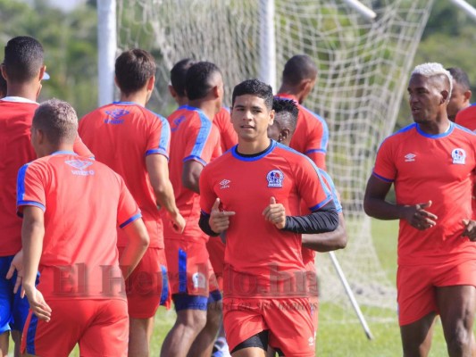 FOTOS: Con toda su artillería, así entrenó el Olimpia de Troglio este martes