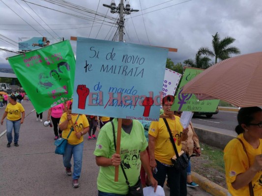 Protestan contra la impunidad en crímenes perpetrados contra mujeres en Honduras