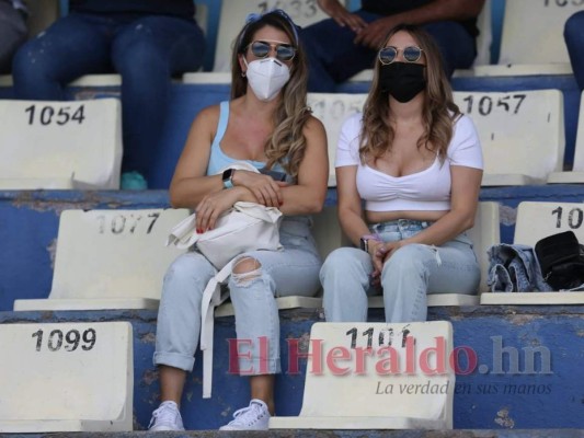 Belleza presente, aglomeraciones y llenazo, así se vivió el clásico entre Motagua y Olimpia