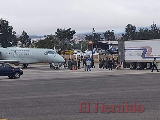 Elecciones 2021: Avanza traslado de maletas electorales vía aérea y terrestre (FOTOS)