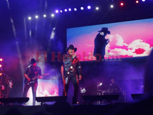 FOTOS: Bronco puso a bailar y a cantar a sus fans en Choluteca