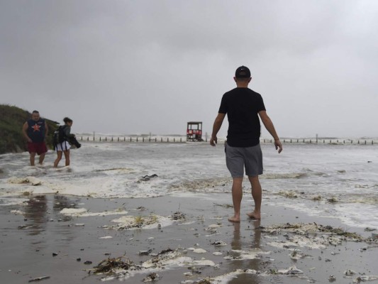 FOTOS: Huracán Hanna golpea fuerte a Texas, que ya lidia con pandemia