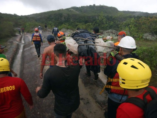 Las dramáticas imágenes del rescate de la primera víctima de las lluvias en Honduras