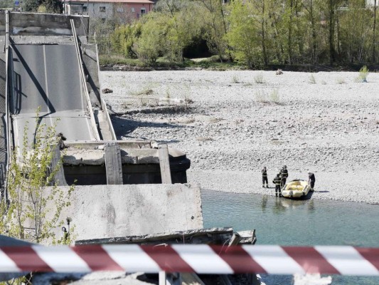 Las fotos que dejó el derrumbe de un puente en Italia