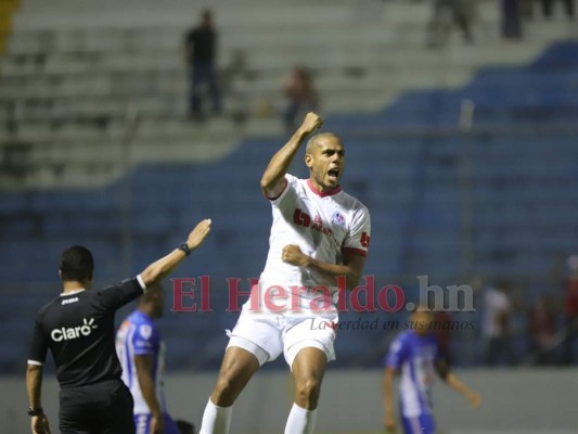 El show de la Ultra Fiel, la euforia de Eddie y el enojo de Nazar: Lo que no se vio del Olimpia vs. Victoria  