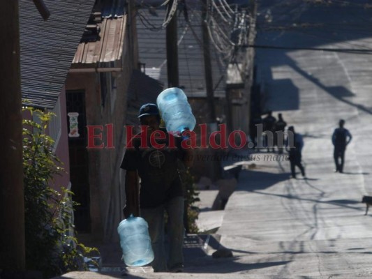 FOTOS: Así viven cuarentena vecinos de zona cero del Covid-19 en Honduras