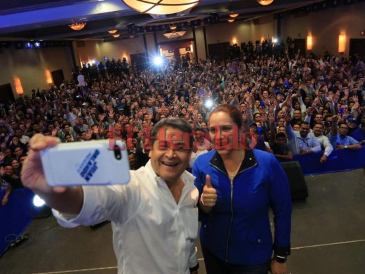 FOTOS: Juan Orlando Hernández celebró su victoria como presidente Honduras