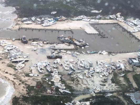 Las primeras fotos aéreas de la devastación de Dorian en Bahamas