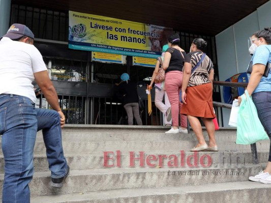 FOTOS: Insumos que el IHSS compró y sigue esperando en plena pandemia