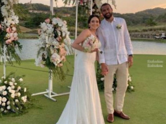 Así fue la boda de Edrick Menjívar, portero del Olimpia, con la guapa Takashi McNab