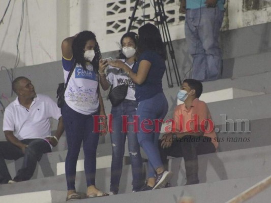 Así fue el regreso del público a los estadios de fútbol en Honduras (Fotos)