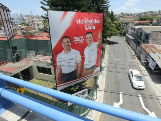 Propaganda política atesta calles de Tegucigalpa