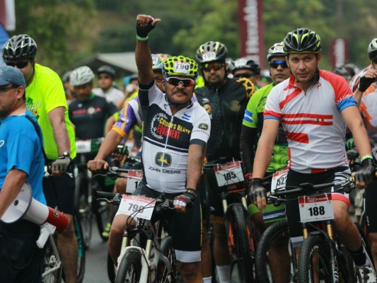 El color, ganadores, fuerzas vivas y curiosidades de la Sexta Vuelta Ciclística